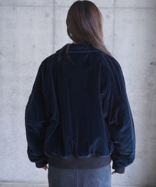 LOW CLASSIC（ロウ　クラシック）の「WASHED VELVET BOMBER JACKET（ブルゾン・レディース・ネイビー・M）」の12枚目の写真