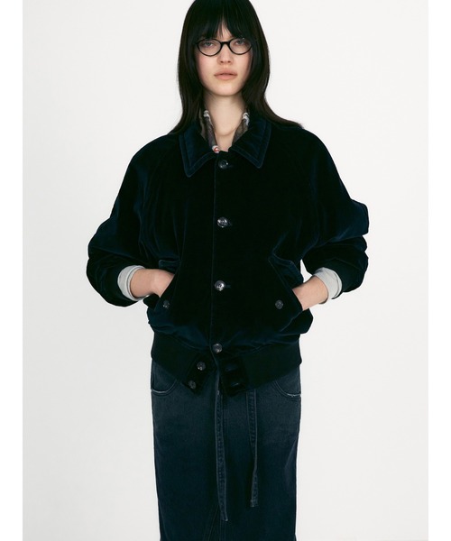 LOW CLASSIC（ロウ　クラシック）の「WASHED VELVET BOMBER JACKET（ブルゾン・レディース・ネイビー・M）」の2枚目の写真