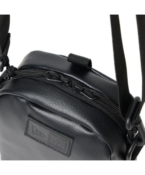 NEW ERA(ニューエラ)の「NEWERA-SHOULDER POUCH SY LEATHER(ショルダーバッグ・メンズ・ブラック・FREE)」の5枚目の写真