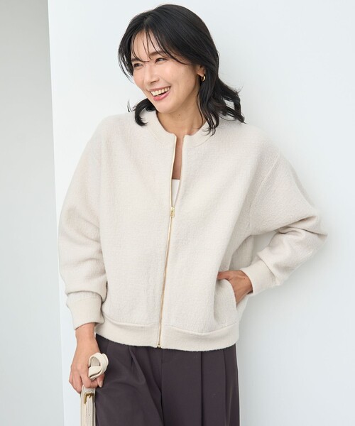 UNFILO(アンフィーロ)の「ウールミルド ZIPニットブルゾン(ブルゾン・レディース・ブラック系/ベージュ系・MEDIUM/SMALL)」の4枚目の写真
