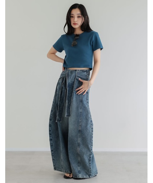 Re:EDIT（リエディ）の「[新色追加]テレコリブクロップド半袖Ｔシャツ（Tシャツ/カットソー・レディース・ブラウン/レッド/ホワイト/ブラック/チャコールグレー/ブルー・LARGE/MEDIUM）」の18枚目の写真