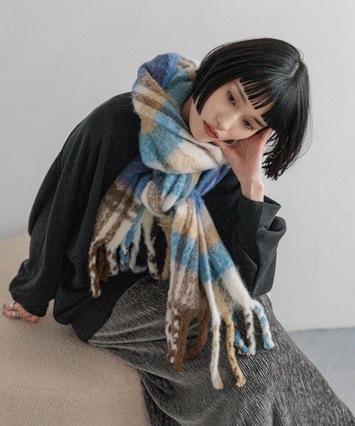 LOWRYS FARM（ローリーズファーム）の「フトフリンジガラストール　580197（ストール/ショール・レディース・ブルー/ブラック/ブラウン/レオパード/ベージュ・FREE）」の8枚目の写真