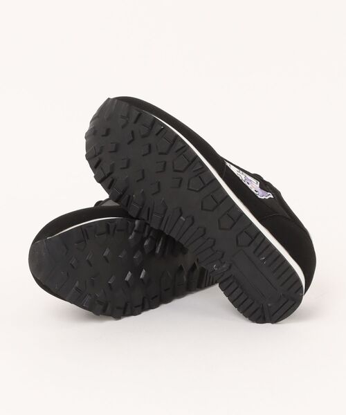 sanrio（サンリオ）の「【SANRIO】カジュアルシューズ（スニーカー・レディース・ベージュ/ネイビー/ブラック/グレー・23.0cm/23.5cm/24.0cm/24.5cm/22.5cm）」の6枚目の写真