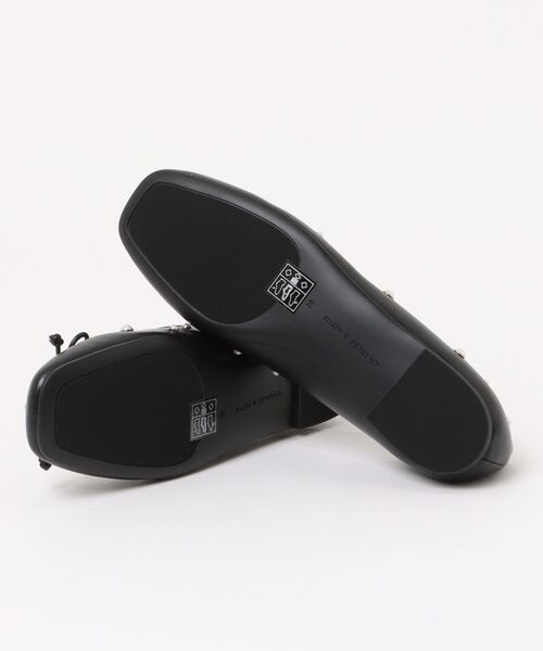 CHARLES & KEITH（チャールズ & キース）の「Barbara バーバラ パールエンベリッシュドボウバレエフラット（バレエシューズ・レディース・ブラック・23cm/22.5cm/25.5cm/25cm/24.5cm/23.5cm）」の4枚目の写真