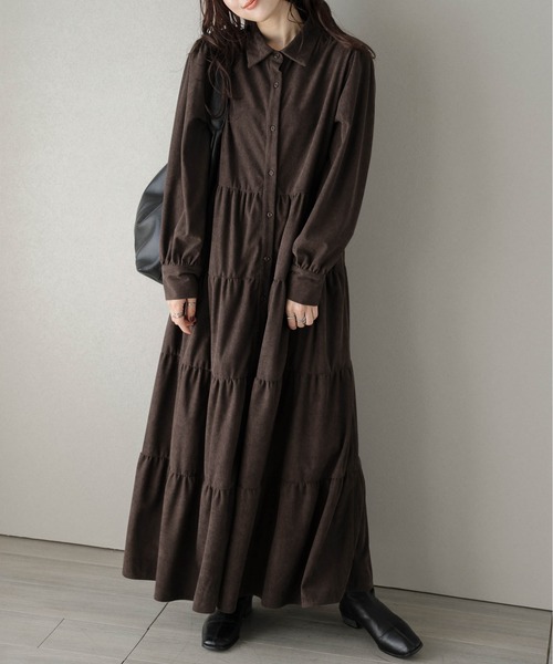 SUGAR BISKET（シュガービスケット）の「コーデュロイ ティアード フレアワンピース（ワンピース・レディース・ブラウン/カーキ/ブラック・C/フリー）」の2枚目の写真