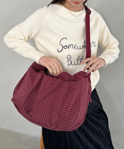 MYMOOD.(マイムード)の「【A4収納可能】チェック柄2WAYショルダーバッグ(ショルダーバッグ・レディース・ベージュ/ブラック/レッド/ブラウン・FREE)」の4枚目の写真
