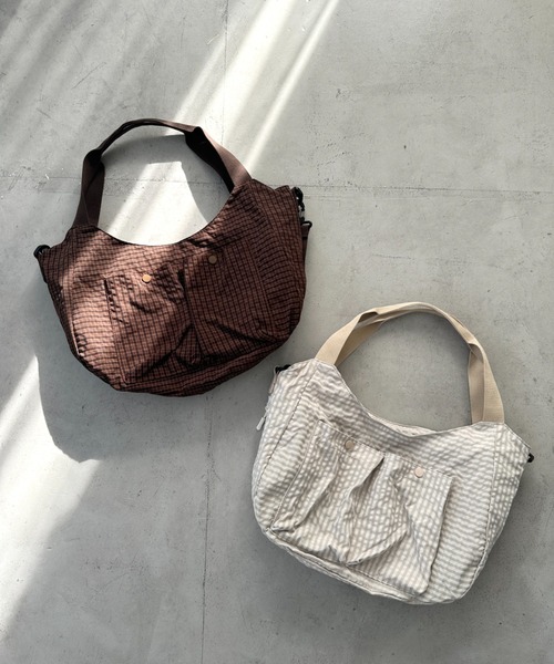 MYMOOD.(マイムード)の「【A4収納可能】チェック柄2WAYショルダーバッグ(ショルダーバッグ・レディース・ベージュ/ブラック/レッド/ブラウン・FREE)」の15枚目の写真