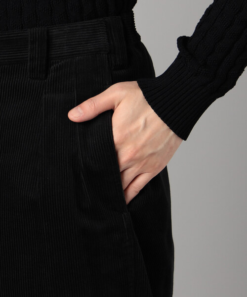 COMME CA MEN（コムサメン）の「太コーデュロイ 2タックパンツ（その他パンツ・メンズ・チャコールグレー/ブラック・S/M/L）」の6枚目の写真