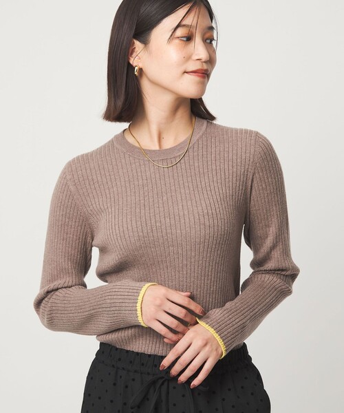 green label relaxing（グリーンレーベルリラクシング）の「【WEB限定】＜at ease＞ソデサキ バイカラー プルオーバー ニット ウォッシャブル（ニット/セーター・レディース・オフホワイト/ダークグレー/ベージュ/イエロー/ロイヤルブルー/ブラック/ライトピンク・FREE）」の5枚目の写真