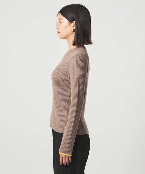 green label relaxing（グリーンレーベルリラクシング）の「【WEB限定】＜at ease＞ソデサキ バイカラー プルオーバー ニット ウォッシャブル（ニット/セーター・レディース・オフホワイト/ダークグレー/ベージュ/イエロー/ロイヤルブルー/ブラック/ライトピンク・FREE）」の14枚目の写真