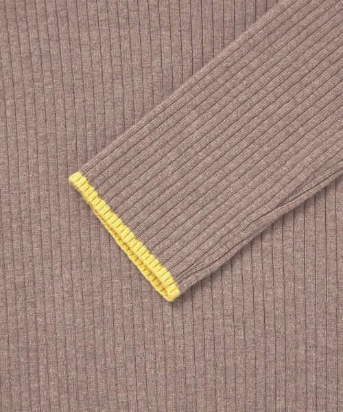 green label relaxing（グリーンレーベルリラクシング）の「【WEB限定】＜at ease＞ソデサキ バイカラー プルオーバー ニット ウォッシャブル（ニット/セーター・レディース・オフホワイト/ダークグレー/ベージュ/イエロー/ロイヤルブルー/ブラック/ライトピンク・FREE）」の19枚目の写真