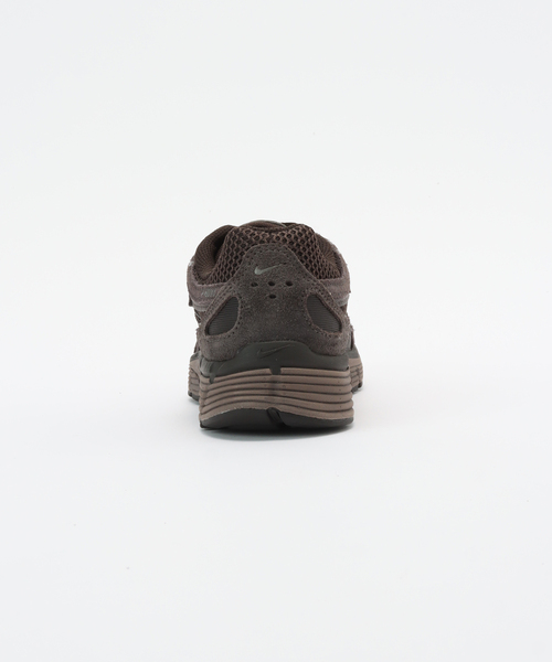 NIKE（ナイキ）の「【NIKE/ ナイキ】 P-6000 SE HF0015（スニーカー・レディース・ブラウン・24.5cm/25.5cm/26.5cm/27.5cm）」の3枚目の写真