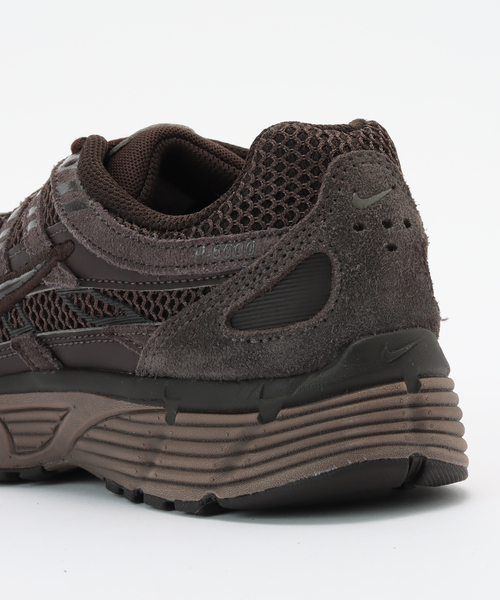 NIKE（ナイキ）の「【NIKE/ ナイキ】 P-6000 SE HF0015（スニーカー・レディース・ブラウン・24.5cm/25.5cm/26.5cm/27.5cm）」の5枚目の写真