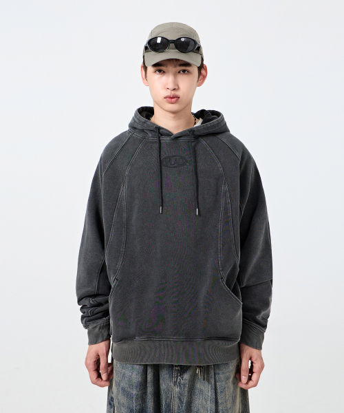 DIMITRI BLACK(ディミトリブラック)の「VLAD ピグメントスラッシュフードTシャツ_チャコール(パーカー・レディース・その他・MEDIUM/LARGE/X-LARGE)」の4枚目の写真