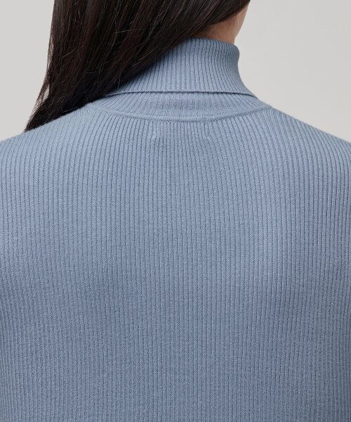 MUSINSA STANDARD WOMAN（ムシンサスタンダードウーマン）の「レディースリブスリムタートルネックニット[ブルーグレー]（ニット/セーター・レディース・その他・SMALL/MEDIUM/LARGE/X-SMALL）」の10枚目の写真