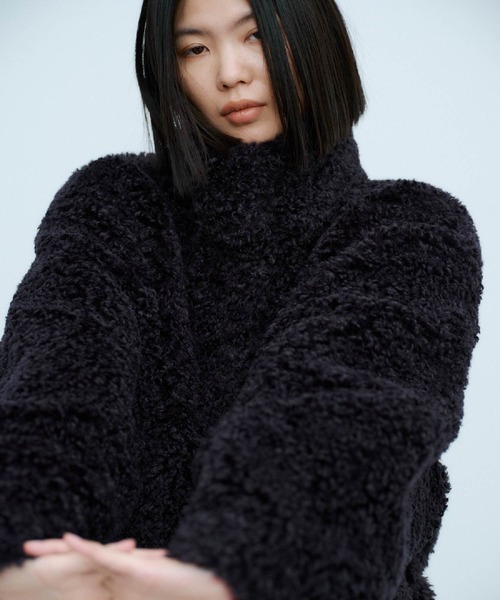 THINGS THAT MATTER(シングス ザット マター)の「IMITATION SHEEP FUR JACKET / イミテーション シープ ファー ジャケット(ブルゾン・レディース・グレイッシュベージュ/ネイビー・FREE)」の7枚目の写真
