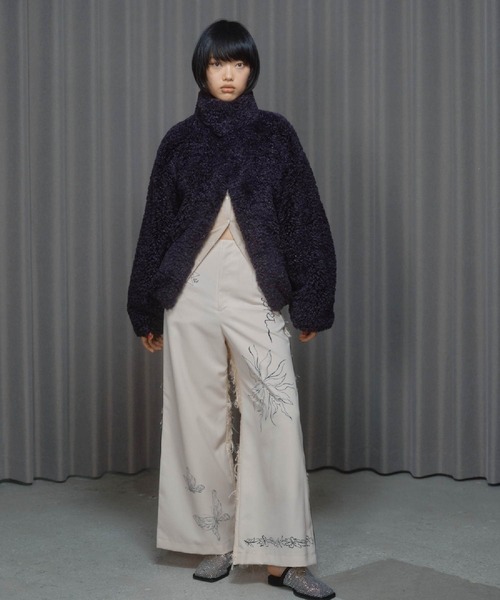 THINGS THAT MATTER(シングス ザット マター)の「IMITATION SHEEP FUR JACKET / イミテーション シープ ファー ジャケット(ブルゾン・レディース・グレイッシュベージュ/ネイビー・FREE)」の14枚目の写真