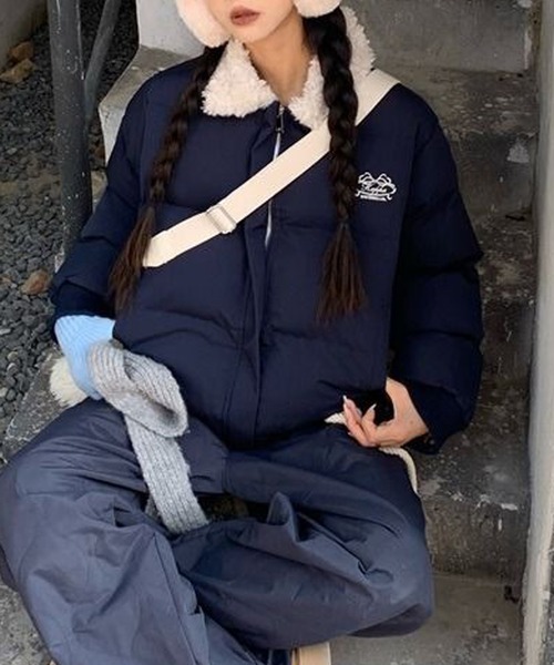 HALEY PESCA(ヘーリーペスカ)の「HALEY PESCA/襟元ボア バイカラー中綿ジャケット(ダウンジャケット/コート・レディース・ネイビー/ブラウン・SMALL/MEDIUM)」の9枚目の写真