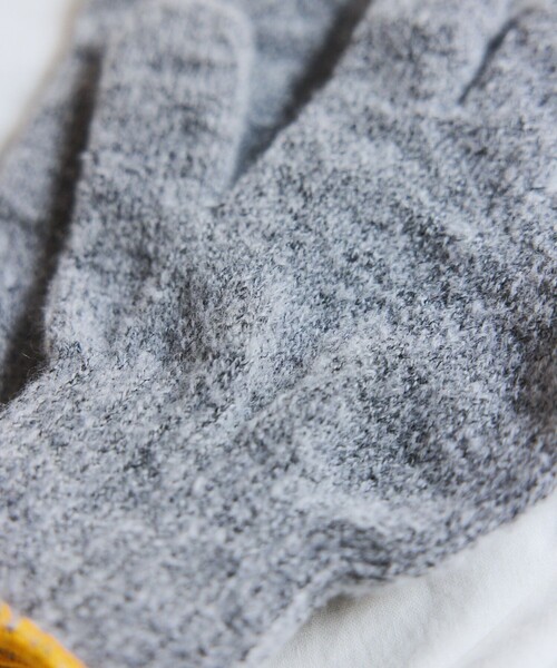 TEMBEA（テンベア）の「TEMBEA × FREAK'S STORE/テンベア × フリークスストア 別注GUNTE WOOL M 別注ウール 手袋 Mサイズ（手袋・メンズ・ライトグレー/ナチュラル/チャコールグレー/グレー・ONE SIZE）」の6枚目の写真