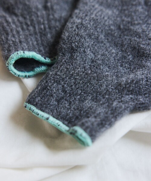 TEMBEA（テンベア）の「TEMBEA × FREAK'S STORE/テンベア × フリークスストア 別注GUNTE WOOL M 別注ウール 手袋 Mサイズ（手袋・メンズ・ライトグレー/ナチュラル/チャコールグレー/グレー・ONE SIZE）」の9枚目の写真