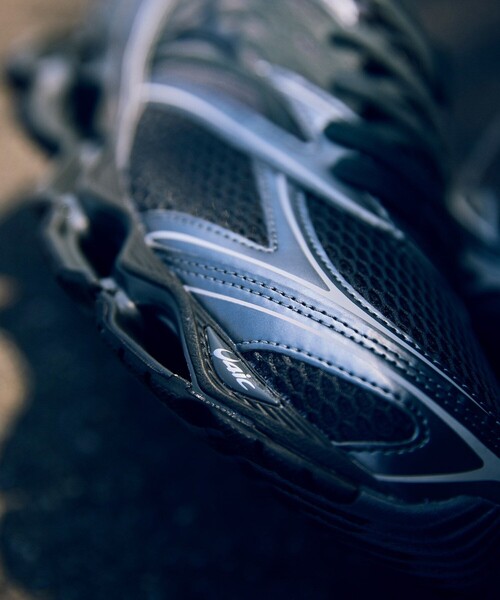 MIZUNO(ミズノ )の「【MIZUNO(ミズノ)】WAVE PROPHECY LS(スニーカー・レディース・オフホワイト/ブラック・25/24/23)」の7枚目の写真