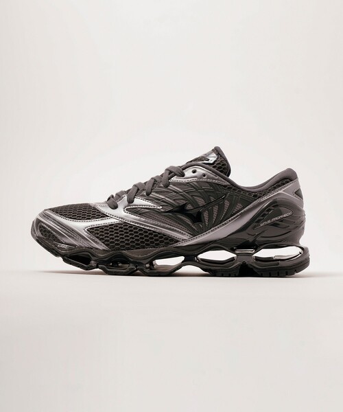 MIZUNO(ミズノ )の「【MIZUNO(ミズノ)】WAVE PROPHECY LS(スニーカー・レディース・オフホワイト/ブラック・25/24/23)」の13枚目の写真