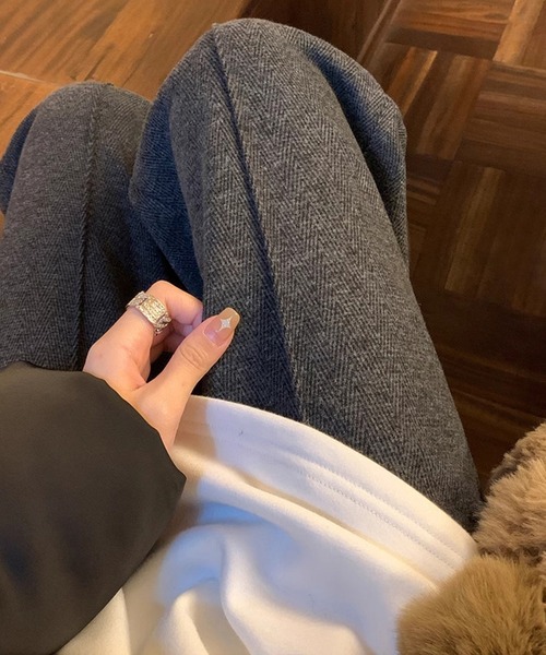 by LEGNA（バイレグナ）の「裏起毛ピンタックヘリンボーンワイドパンツ（その他パンツ・レディース・ブラック/ベージュ・MEDIUM/LARGE/X-LARGE）」の7枚目の写真