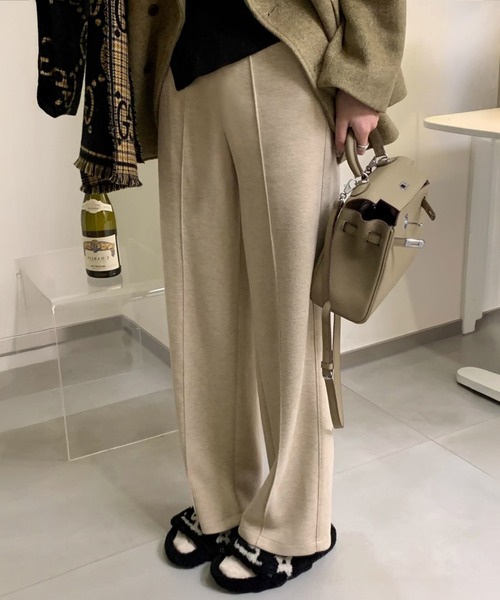 by LEGNA（バイレグナ）の「裏起毛ピンタックヘリンボーンワイドパンツ（その他パンツ・レディース・ブラック/ベージュ・MEDIUM/LARGE/X-LARGE）」の12枚目の写真