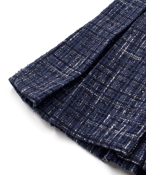 BeBe（ベベ）の「【お揃い】エタンセルラメツイードインナーパンツ付プリーツスカート（スカート・キッズ・ブルー系その他2/レッド系その他・110cm/120cm/140cm/150cm/130cm）」の11枚目の写真