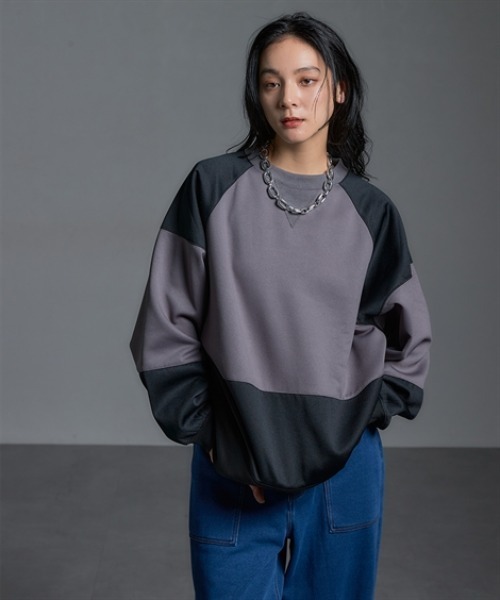 Soiunique（スワユニーク）の「【裏起毛】 オーバーサイズ配色切替プルオーバー ［Soiunique］（Tシャツ/カットソー・レディース・グリーン系/グレー系・M～Ｌ/L～LL）」の18枚目の写真