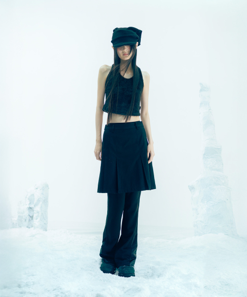 OJOS(オホス)の「Muffler Knit Halter Top / Black(Tシャツ/カットソー・レディース・その他・2/1)」の1枚目の写真