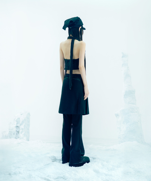 OJOS(オホス)の「Muffler Knit Halter Top / Black(Tシャツ/カットソー・レディース・その他・2/1)」の3枚目の写真