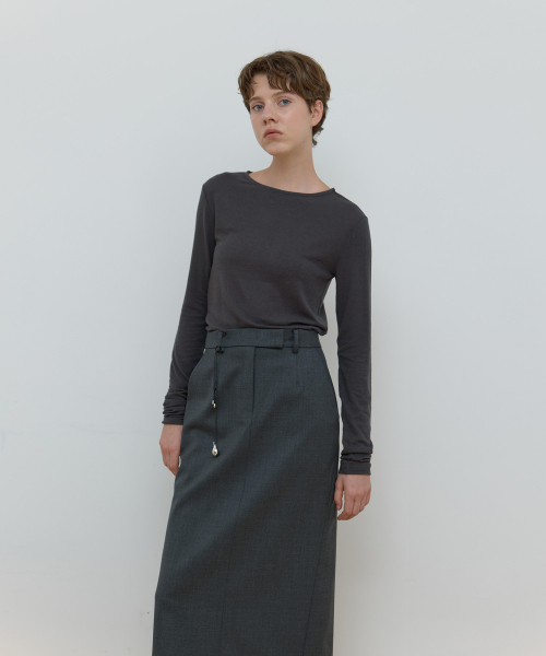 Majournee(マジョネ)の「SHEER BOAT NECK TOP_CHARCOAL(Tシャツ/カットソー・レディース・チャコール・FREE)」の1枚目の写真