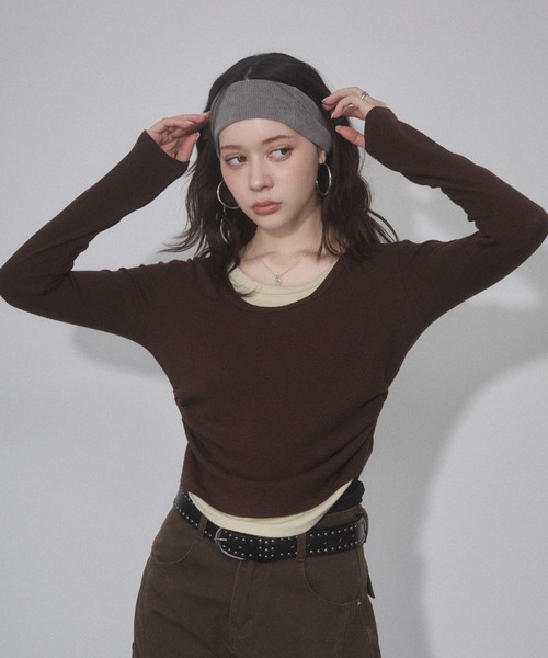 ENVYM(アンビー)の「サイドシャーリングレイヤードトップス(Tシャツ/カットソー・レディース・ブラウン/ネイビー/グレー・FREE)」の15枚目の写真