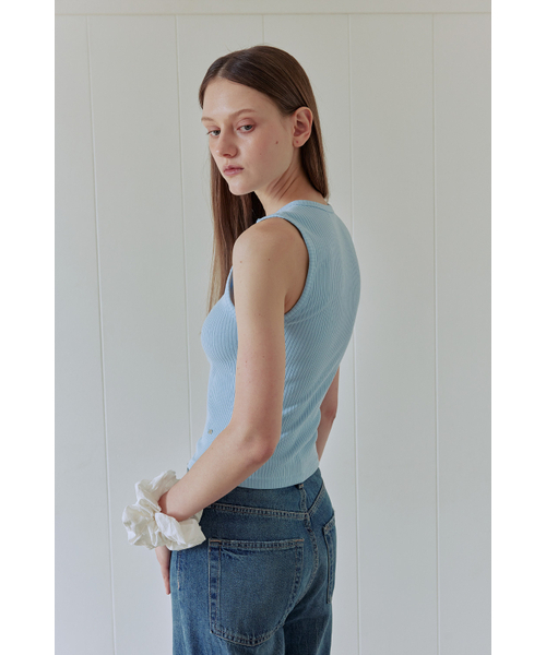 AFTERHOURS(アフターアワーズ)の「BUTTON UP SLEEVELESS TOP (BLUE)(Tシャツ/カットソー・レディース・その他・FREE)」の3枚目の写真
