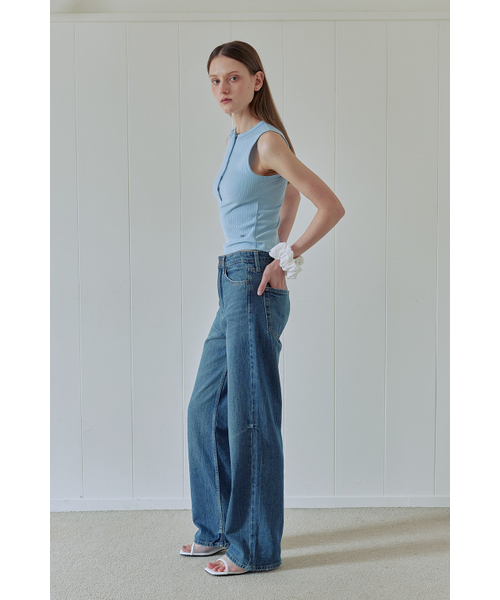 AFTERHOURS(アフターアワーズ)の「BUTTON UP SLEEVELESS TOP (BLUE)(Tシャツ/カットソー・レディース・その他・FREE)」の5枚目の写真