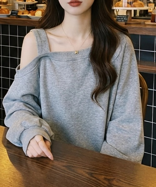 cammie(キャミー)の「ワンショルダーデザイントップス(スウェット・レディース・ブラック/グレー・M/L)」の10枚目の写真