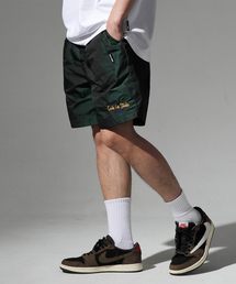 CODE I'M（コードアイエム）の「Utility Pocket Logo Embroidered Side Vent Nylon Shorts Green（その他パンツ）」