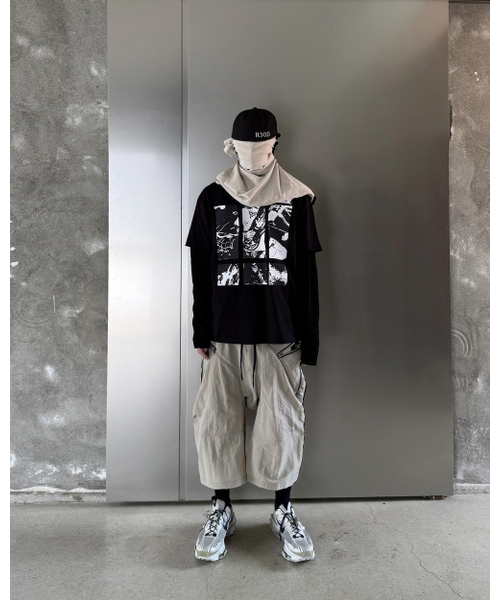 ROARINGRAD(ロアリングラド)の「パッチプリントオーバーティーシャツブラック(Tシャツ/カットソー・レディース・その他・MEDIUM/LARGE)」の2枚目の写真