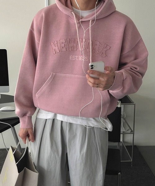 NOWLE(ノウル)の「【NOWLE】立体アーチロゴ プルオーバー パーカー NEW YORK(パーカー・メンズ・スモークピンク/グレイッシュブルー・MEDIUM/LARGE/X-LARGE)」の14枚目の写真