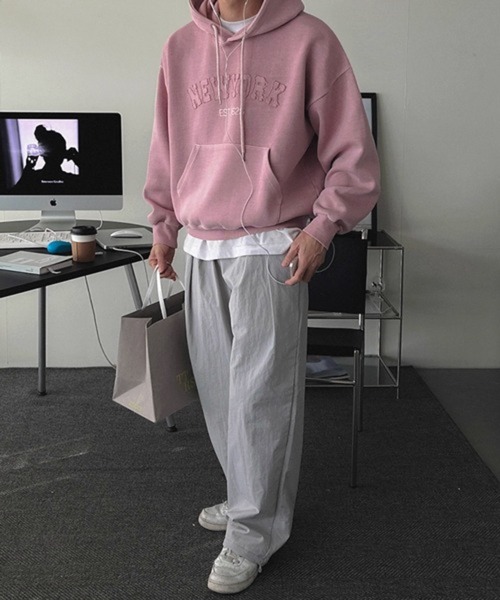 NOWLE(ノウル)の「【NOWLE】立体アーチロゴ プルオーバー パーカー NEW YORK(パーカー・メンズ・スモークピンク/グレイッシュブルー・MEDIUM/LARGE/X-LARGE)」の15枚目の写真