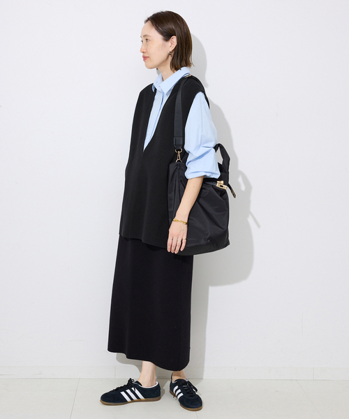 SLOBE IENA（スローブイエナ）の「ダブルフェイスコットンニットベスト（ベスト・レディース・ブラック/チャコールグレー・FREE）」の4枚目の写真