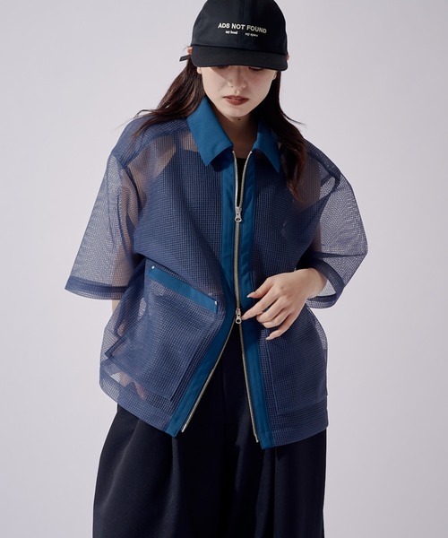 Lui's(ルイス)の「SURJENT クレリックメッシュZIPシャツ(シャツ/ブラウス・メンズ・ブラック/ブルー・2/1)」の2枚目の写真