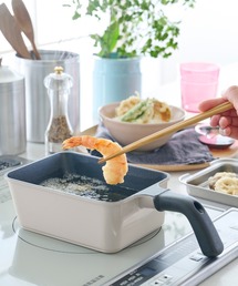 Toffyマルシェ（トフィマルシェ）の「【Toffy/トフィー】 角型揚げ鍋〈フライバスケット付き〉（鍋/フライパン）」