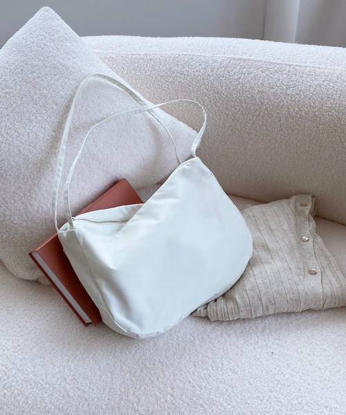 MUCU AND EBONY（ムクアンドエボニー）の「Mellow Shoulder Bag _ Off White（ショルダーバッグ・レディース・その他・FREE）」の2枚目の写真