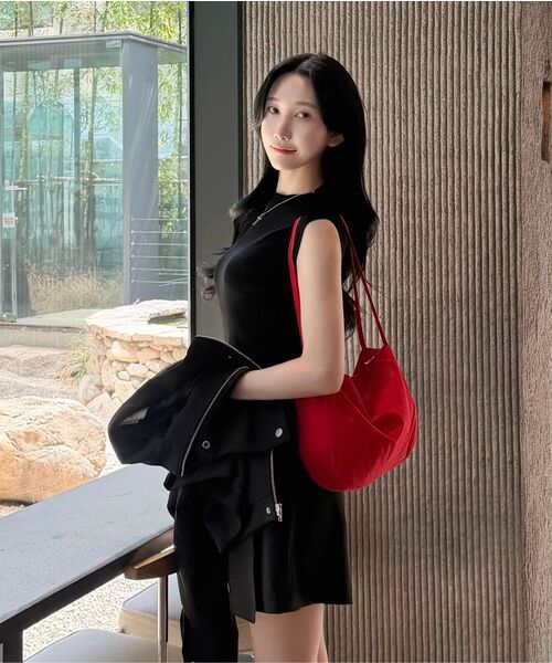 MUCU AND EBONY（ムクアンドエボニー）の「Mellow Shoulder Bag _ Off White（ショルダーバッグ・レディース・その他・FREE）」の4枚目の写真