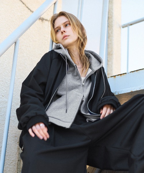 ROCHEM(ローシェン)の「【セットアップ対応】パイピングデザインダブルジップトラックジャケット【短丈】(その他アウター・メンズ・グレー/ブラック・S/M/L/XS)」の7枚目の写真