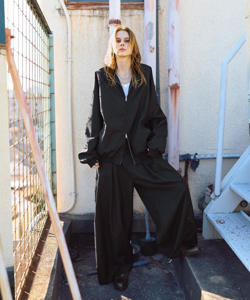 ROCHEM(ローシェン)の「【セットアップ対応】パイピングデザインダブルジップトラックジャケット【短丈】(その他アウター・メンズ・グレー/ブラック・S/M/L/XS)」の12枚目の写真