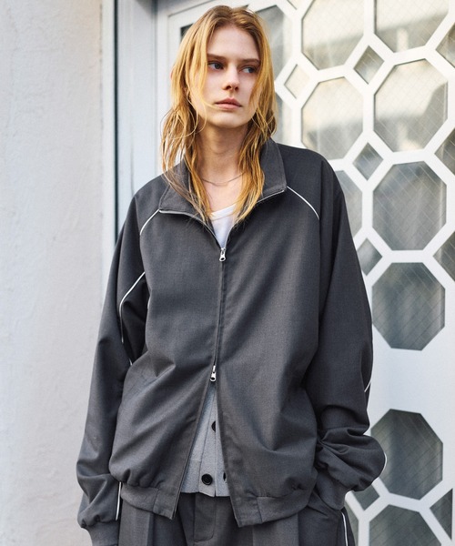 ROCHEM(ローシェン)の「【セットアップ対応】パイピングデザインダブルジップトラックジャケット【短丈】(その他アウター・メンズ・グレー/ブラック・S/M/L/XS)」の21枚目の写真