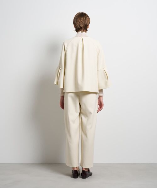 LANVIN en Bleu(ランバンオンブルー)の「ダブルクロスタックスリーブジャケット(テーラードジャケット・レディース・オフホワイト/ブラック・36/38)」の5枚目の写真